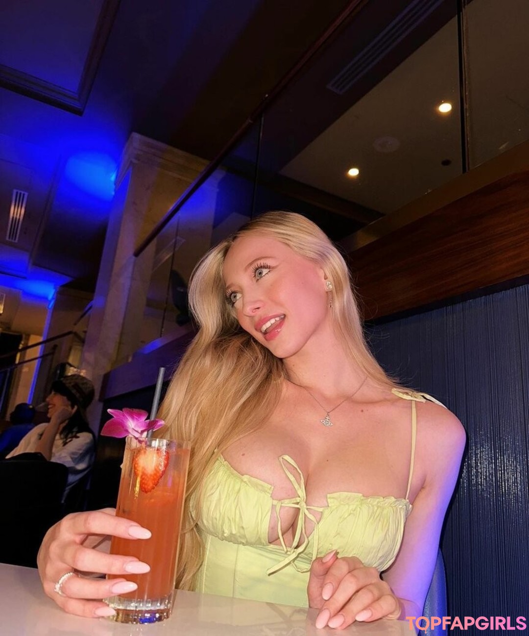 Photo nue de fuite OnlyFans de Sophia Diamond #804 Photo nue de fuite OnlyFans de Sophia Diamond #804