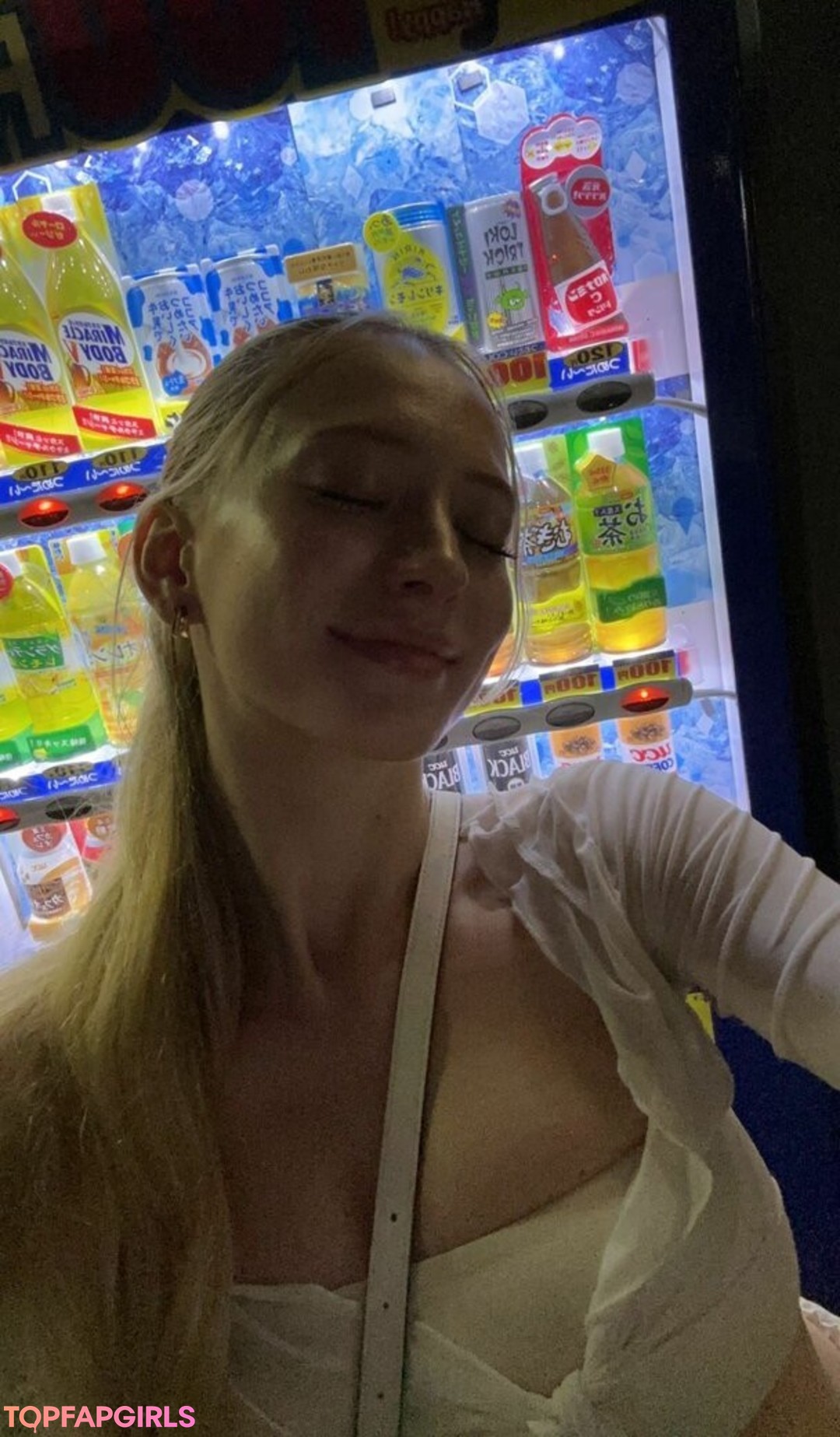 Photo nue de fuite OnlyFans de Sophia Diamond #839 Photo nue de fuite OnlyFans de Sophia Diamond #839