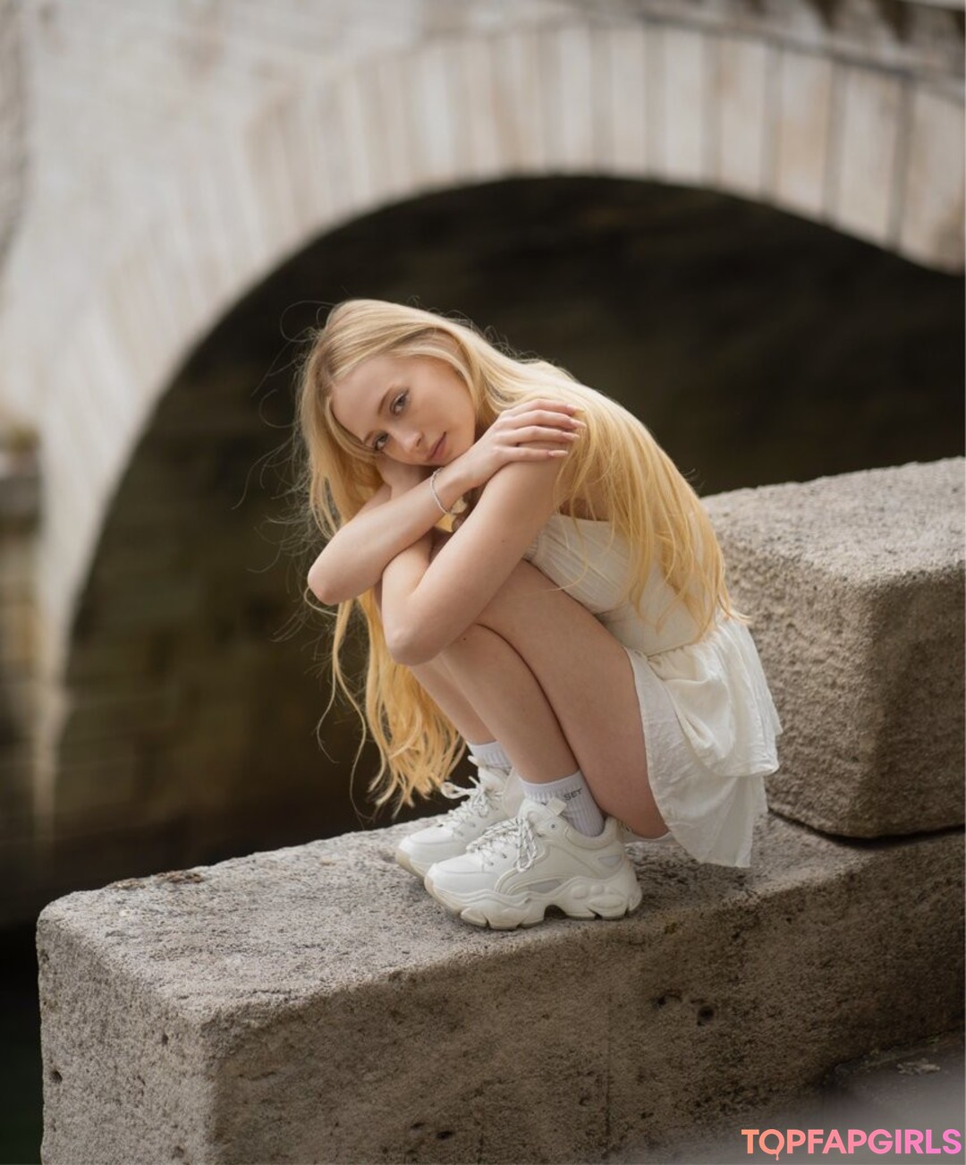 Photo nue de fuite OnlyFans de Sophia Diamond #975 Photo nue de fuite OnlyFans de Sophia Diamond #975