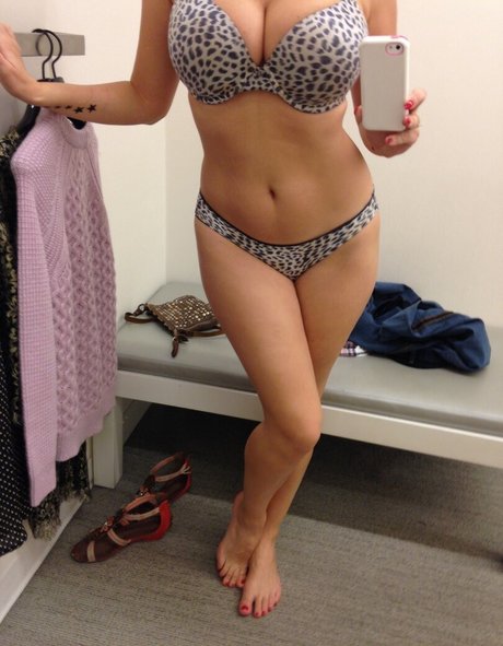 Kelly Brook