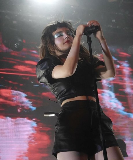 Photo nue de fuite OnlyFans de Lauren Mayberry