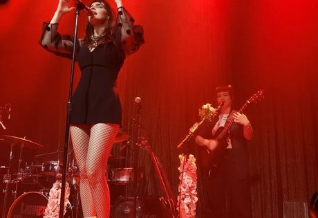 Lauren Mayberry