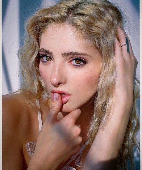 Willow Shields