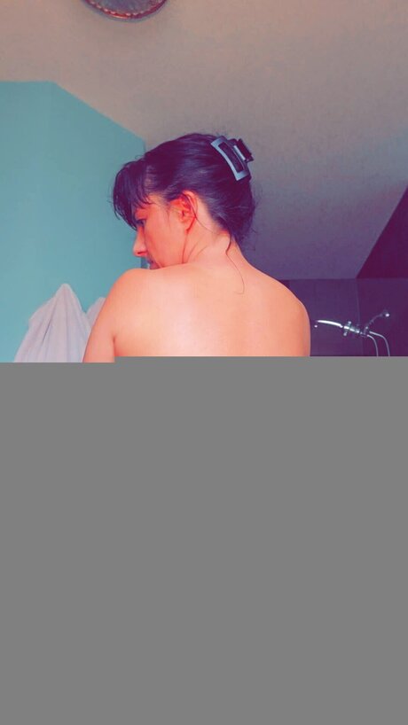 Photo nue de fuite OnlyFans de Thevintagegoddess