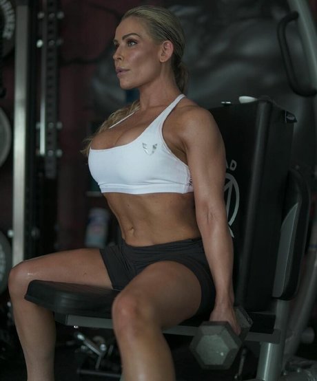 Natalya Neidhart