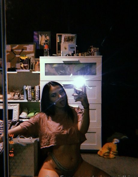 Mirrorgirlkim