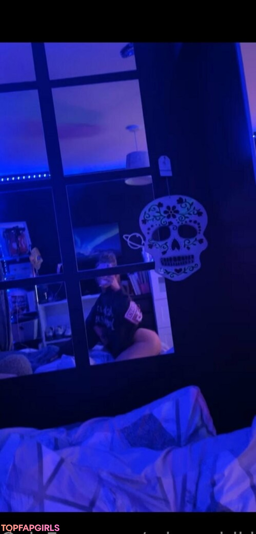 Photo nue de fuite OnlyFans de Mirrorgirlkim #32 Photo nue de fuite OnlyFans de Mirrorgirlkim #32