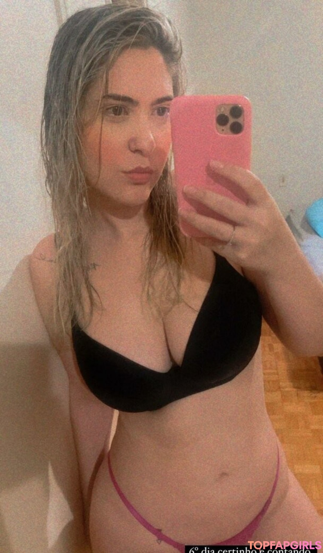 Photo nue de fuite OnlyFans de Nahzinhaa #15 Photo nue de fuite OnlyFans de Nahzinhaa #15