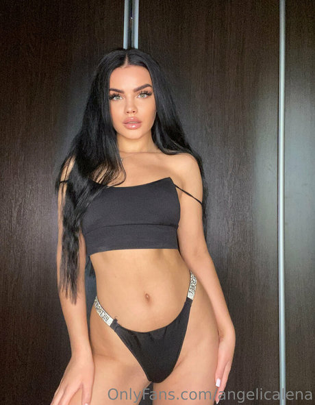 Photo nue de fuite OnlyFans de Angelicalena