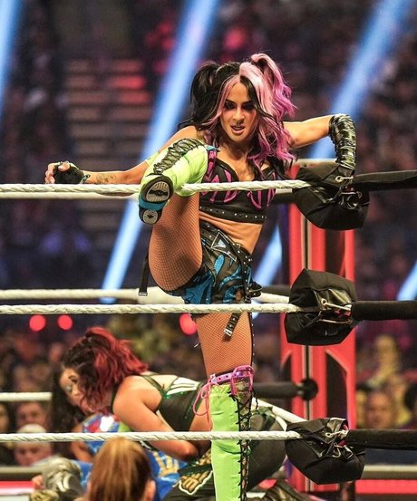 Dakota Kai