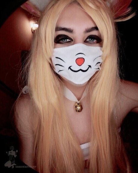 Darkwaifutrap