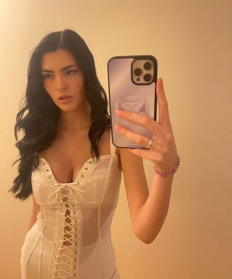 Photo nue de fuite OnlyFans de Olivia Forsbrook