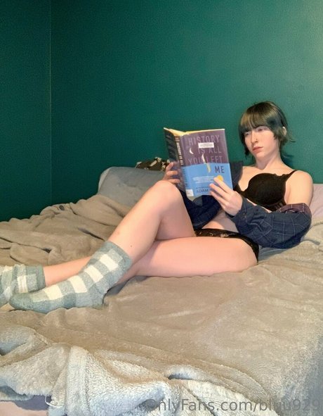 Photo nue de fuite OnlyFans de Bluu929