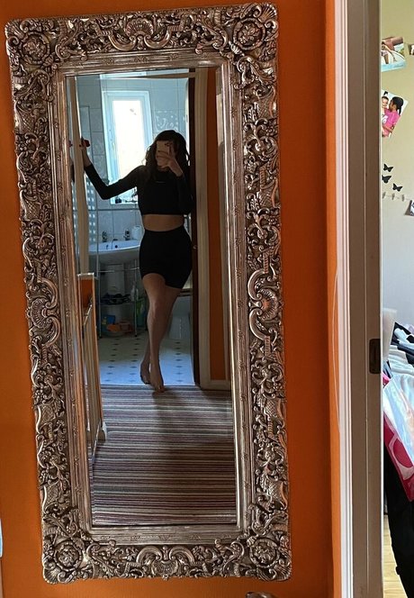 Annieecharlottefree