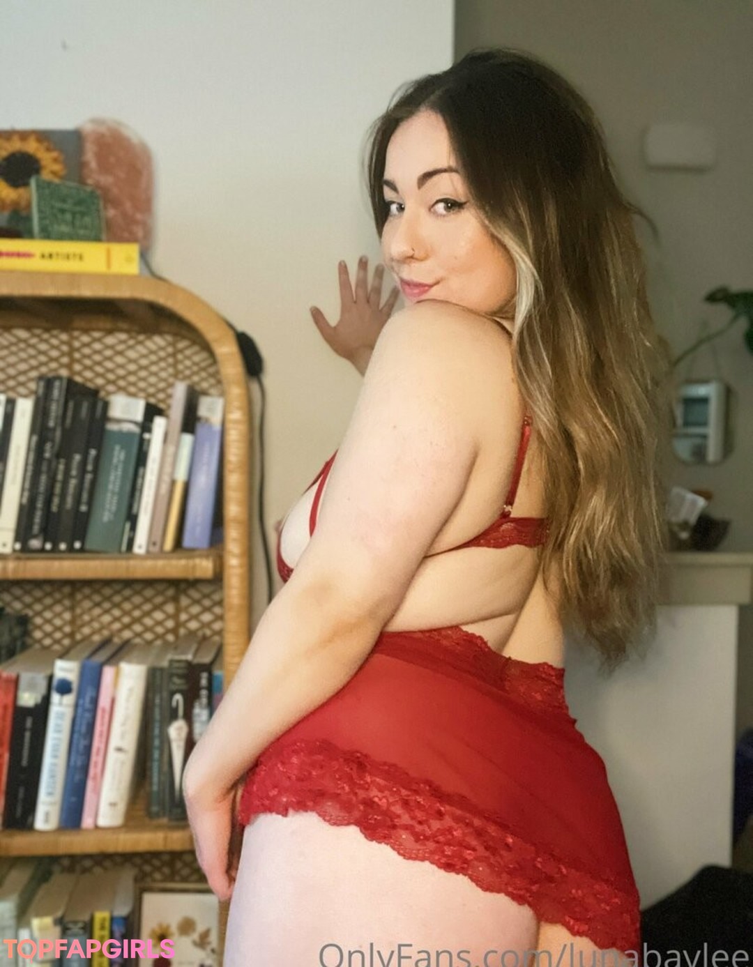 Photo nue de fuite OnlyFans de Lunabaylee #158 Photo nue de fuite OnlyFans de Lunabaylee #158