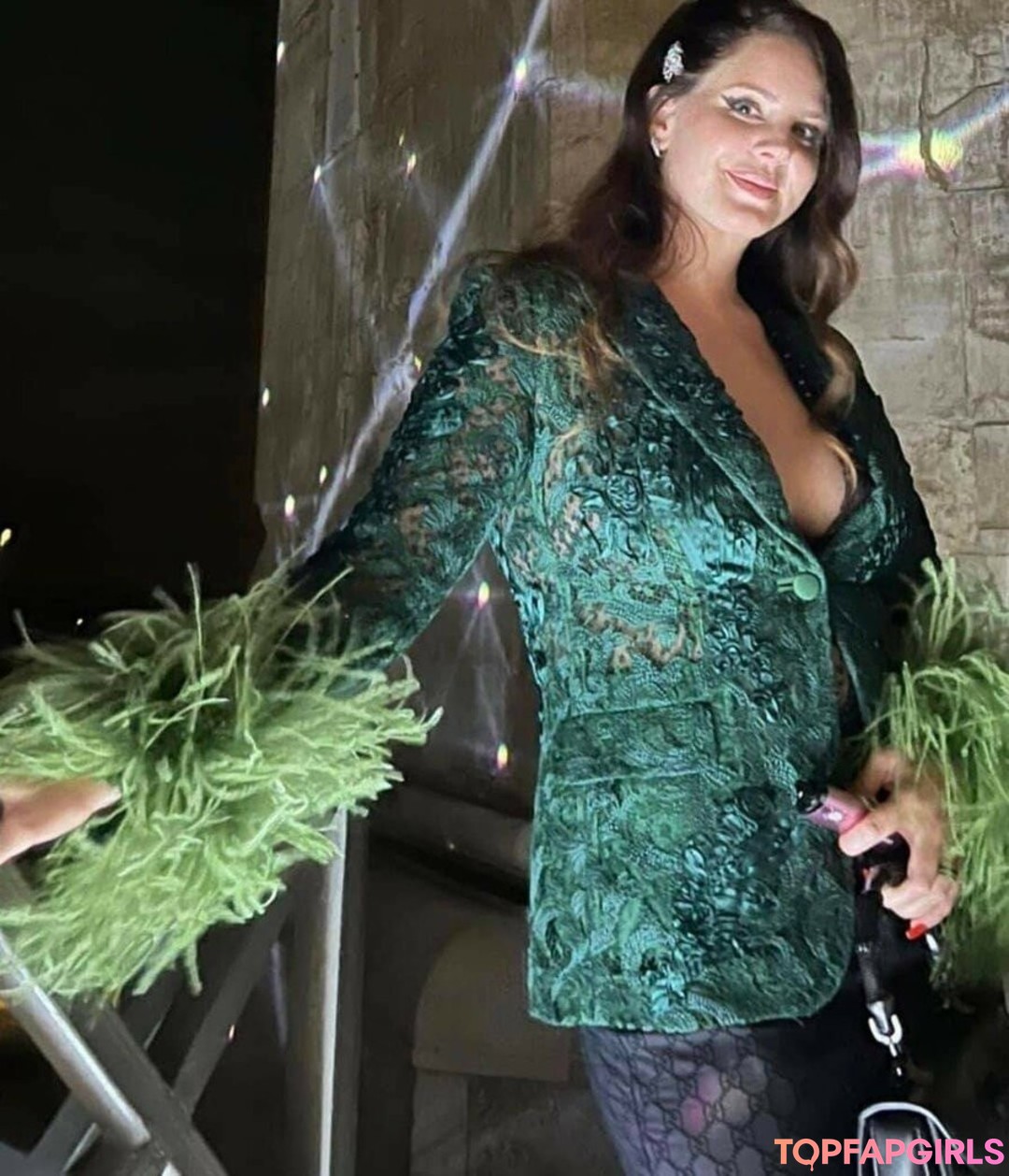 Photo nue de fuite OnlyFans de Lana Del Rey #2 Photo nue de fuite OnlyFans de Lana Del Rey #2