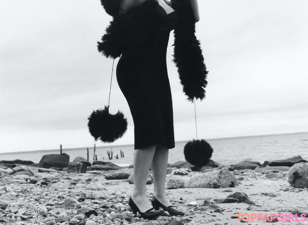 Photo nue de fuite OnlyFans de Lana Del Rey #34 Photo nue de fuite OnlyFans de Lana Del Rey #34