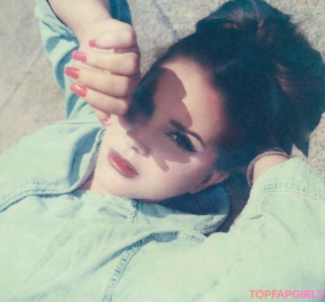 Photo nue de fuite OnlyFans de Lana Del Rey #459 Photo nue de fuite OnlyFans de Lana Del Rey #459