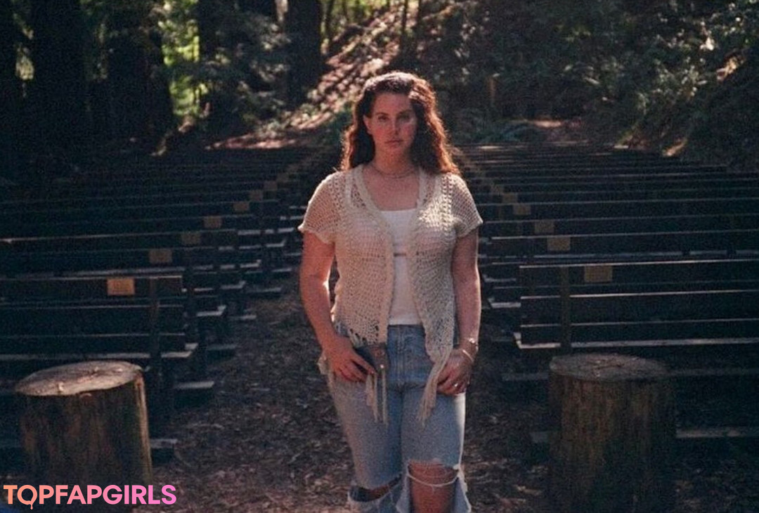 Photo nue de fuite OnlyFans de Lana Del Rey #470 Photo nue de fuite OnlyFans de Lana Del Rey #470