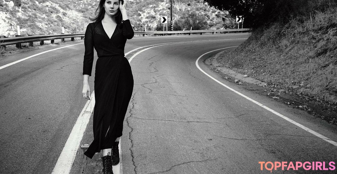 Photo nue de fuite OnlyFans de Lana Del Rey #63 Photo nue de fuite OnlyFans de Lana Del Rey #63