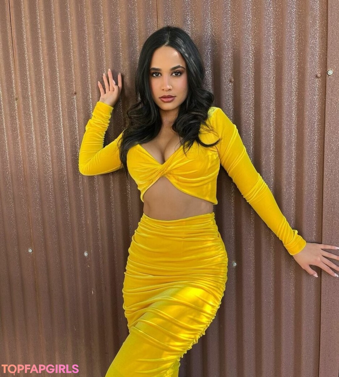 Photo nue de fuite OnlyFans de Emily Tosta #20 Photo nue de fuite OnlyFans de Emily Tosta #20