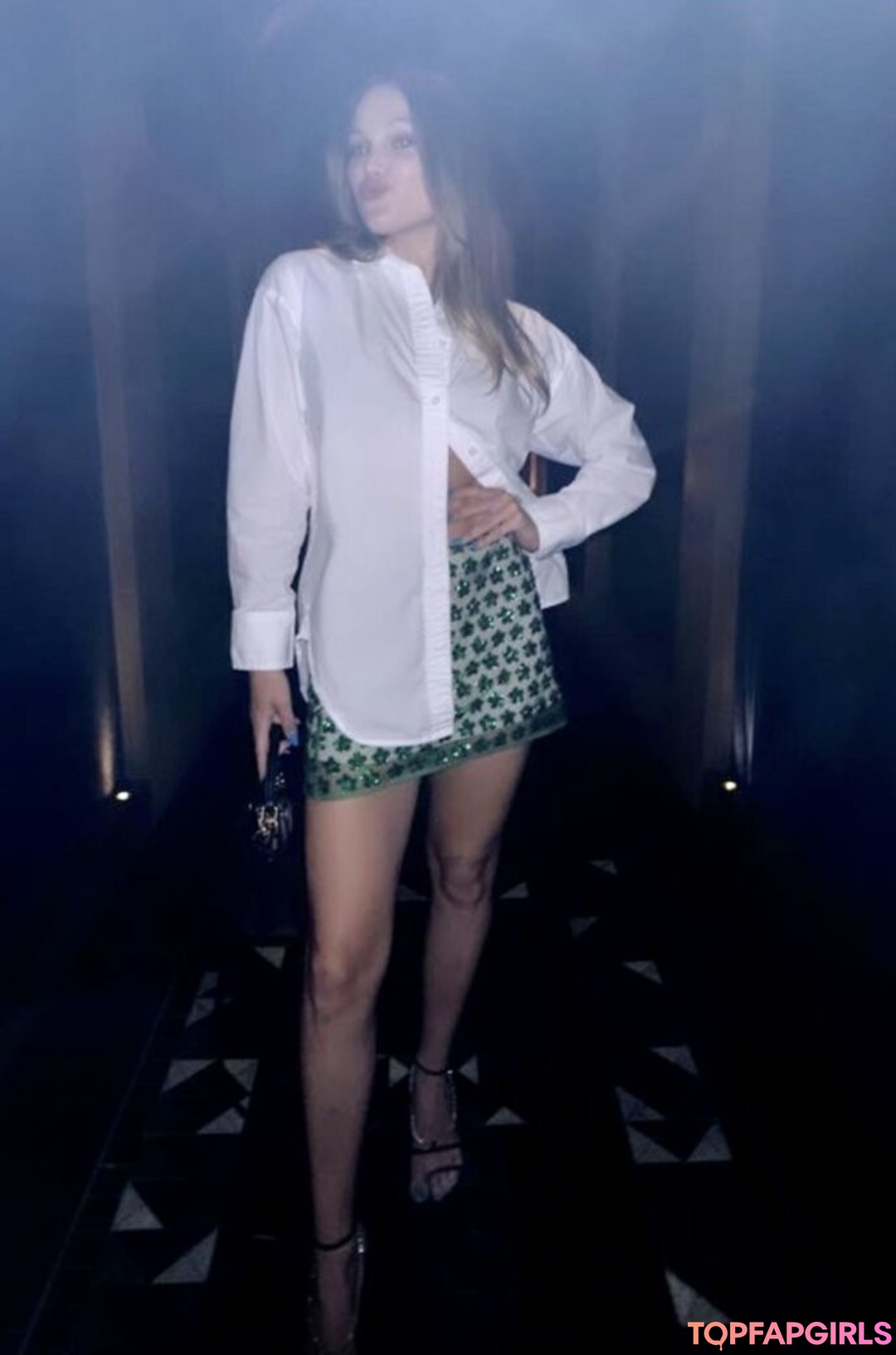 Photo nue de fuite OnlyFans de Madison Iseman #155 Photo nue de fuite OnlyFans de Madison Iseman #155