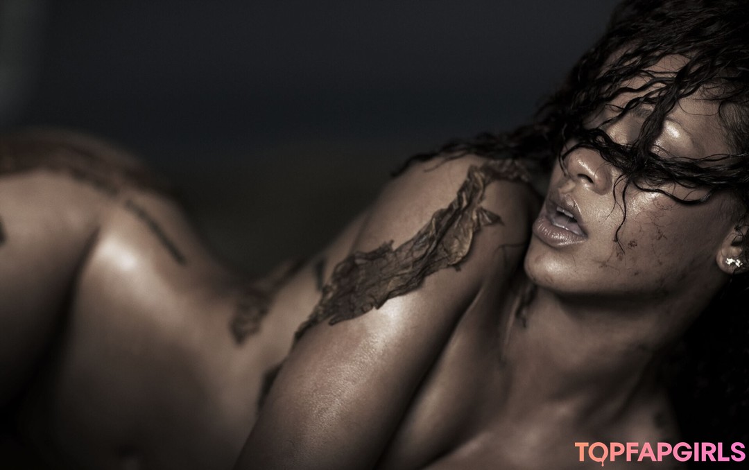 Photo nue de fuite OnlyFans de Rihanna #1019