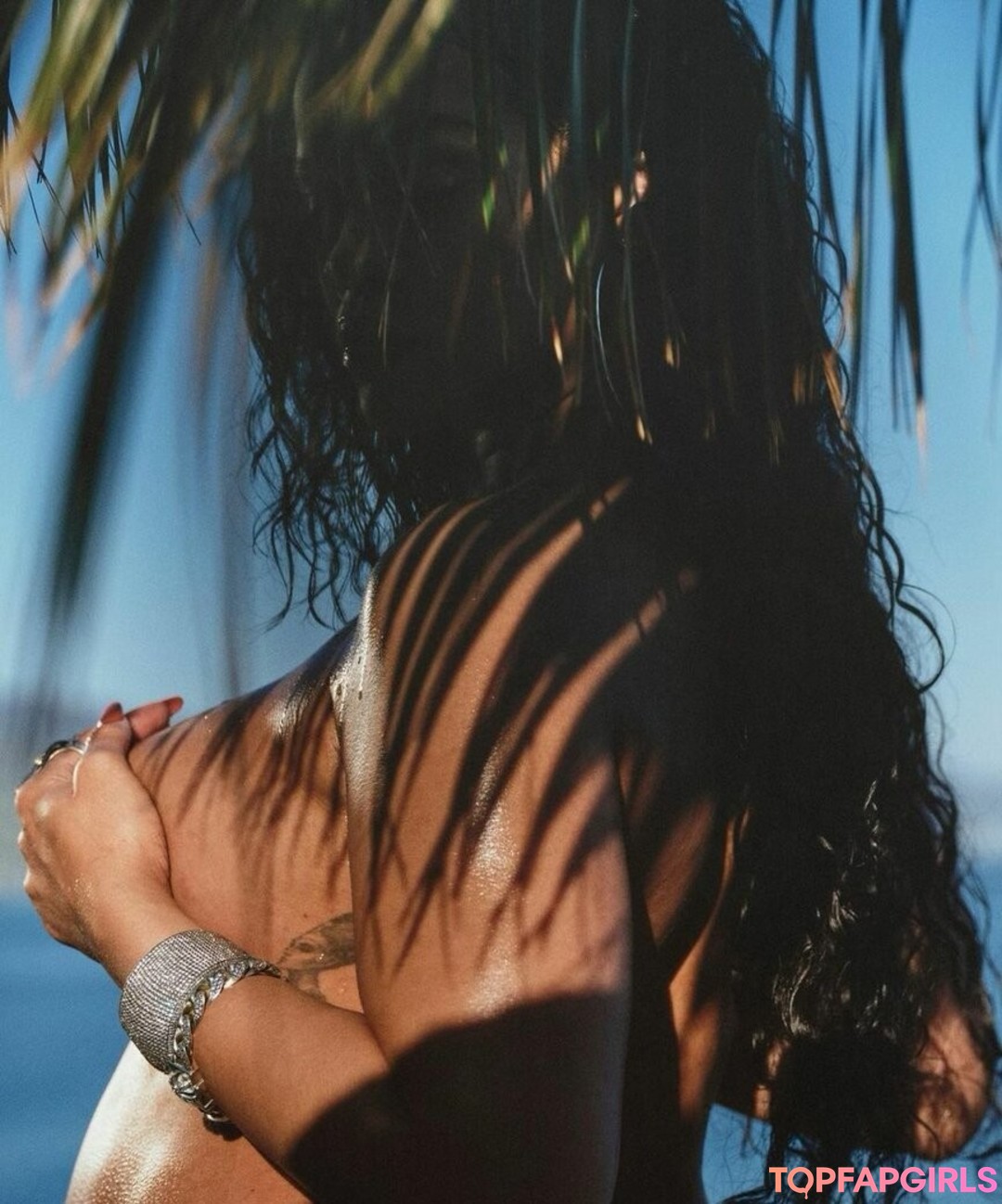 Photo nue de fuite OnlyFans de Rihanna #1065