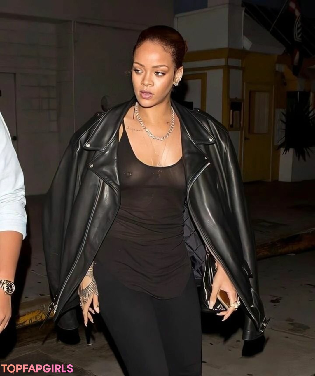 Photo nue de fuite OnlyFans de Rihanna #1164