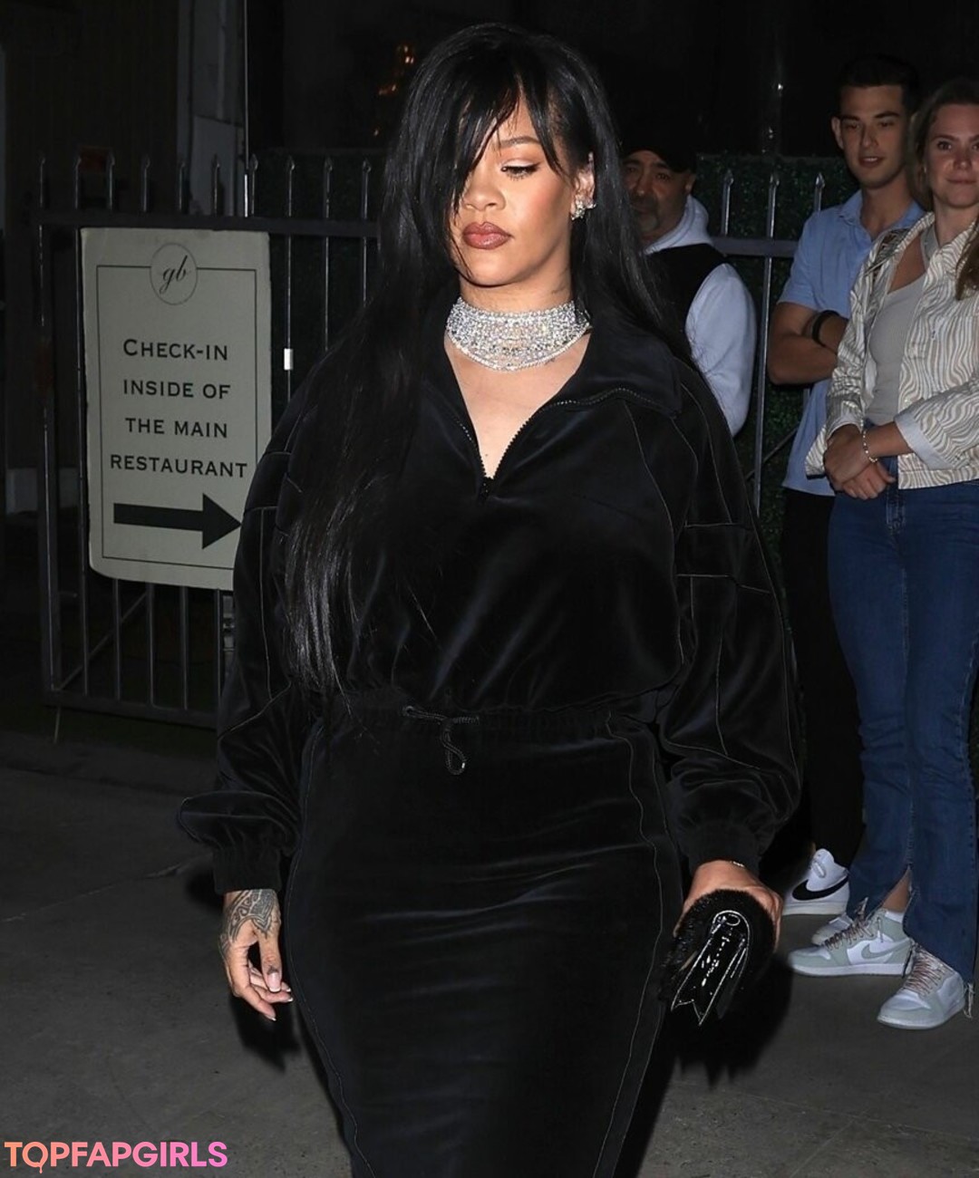 Photo nue de fuite OnlyFans de Rihanna #1261