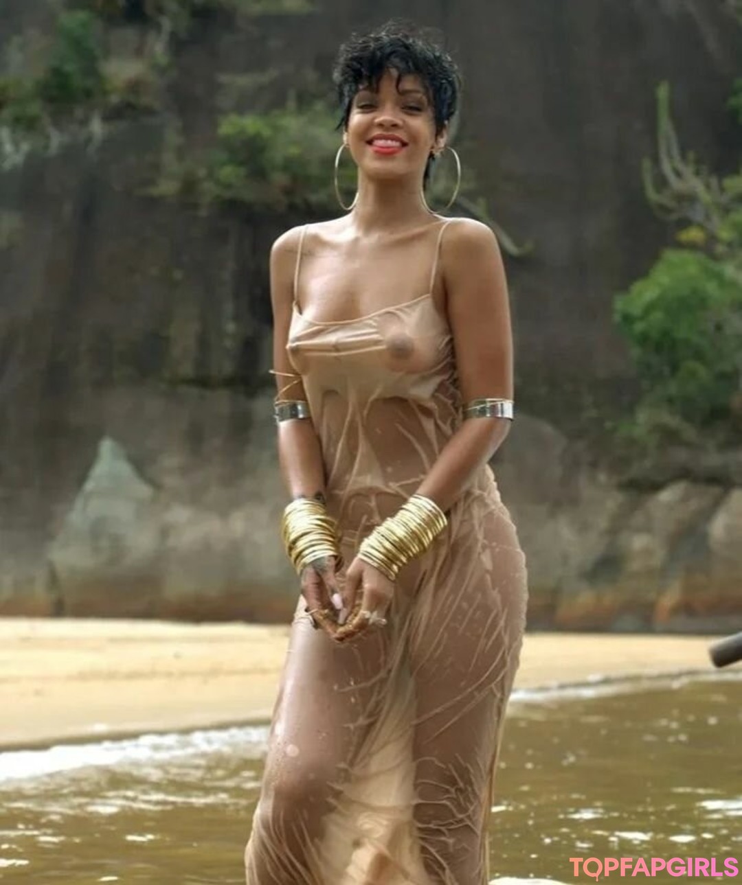 Photo nue de fuite OnlyFans de Rihanna #1305