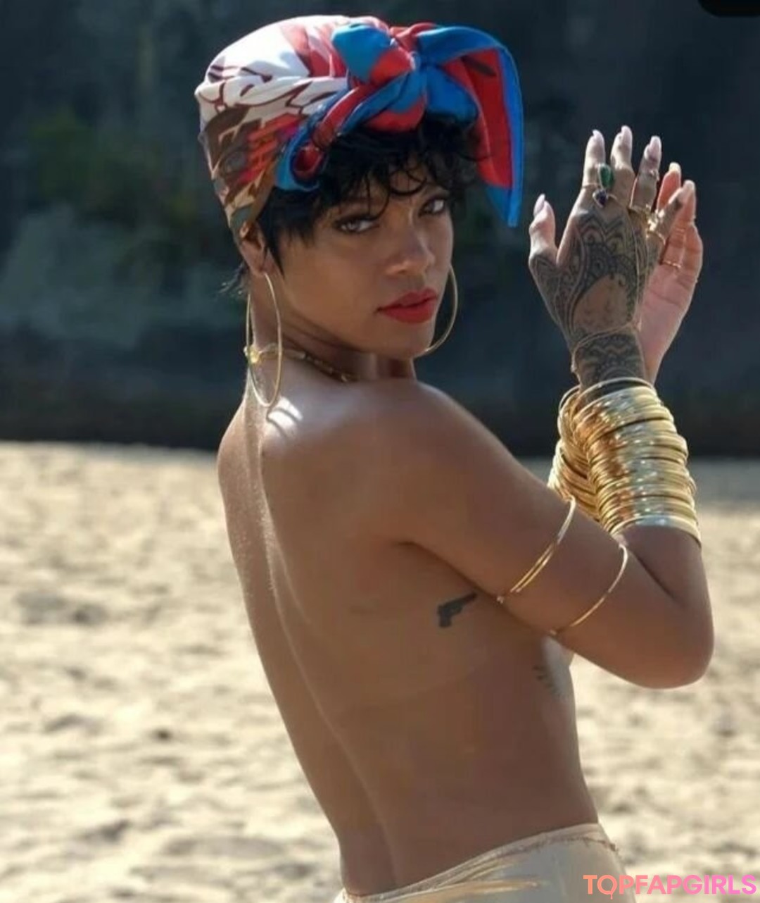 Photo nue de fuite OnlyFans de Rihanna #1307