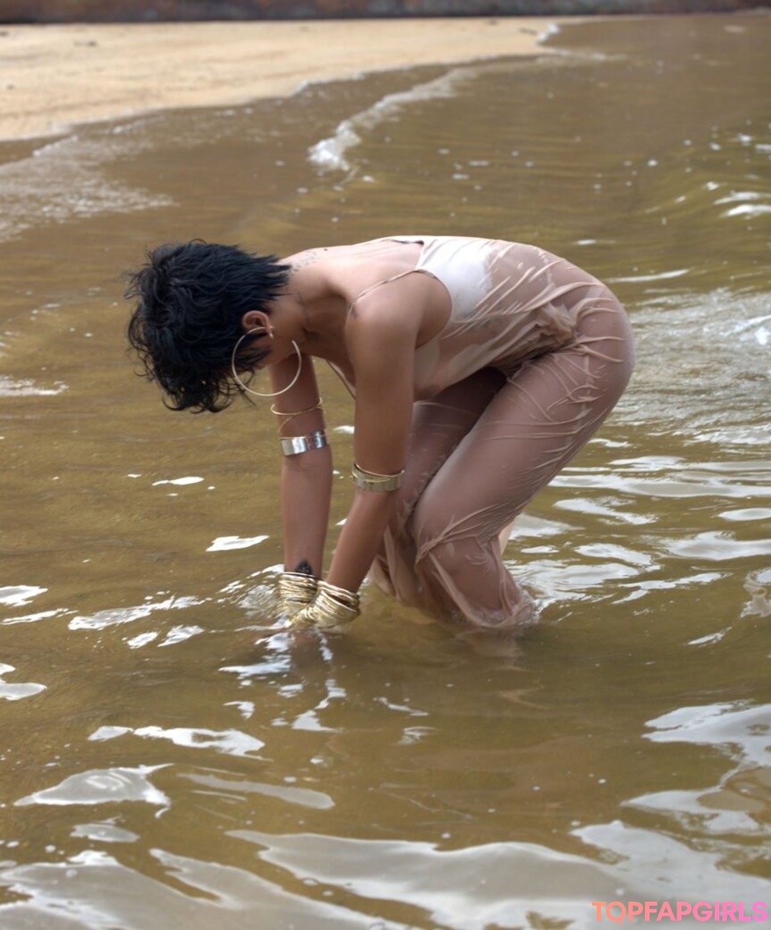 Photo nue de fuite OnlyFans de Rihanna #1371