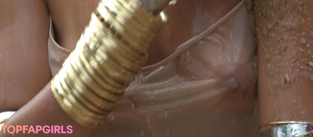 Photo nue de fuite OnlyFans de Rihanna #1471