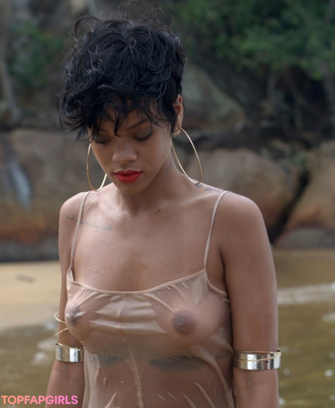 Photo nue de fuite OnlyFans de Rihanna #1519