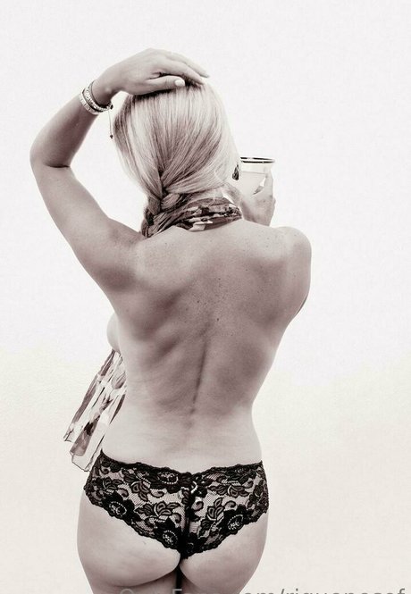 Tania Riquenes