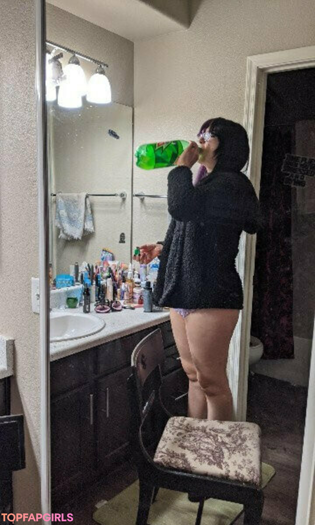 Photo nue de fuite OnlyFans de Violet613videos #37 Photo nue de fuite OnlyFans de Violet613videos #37