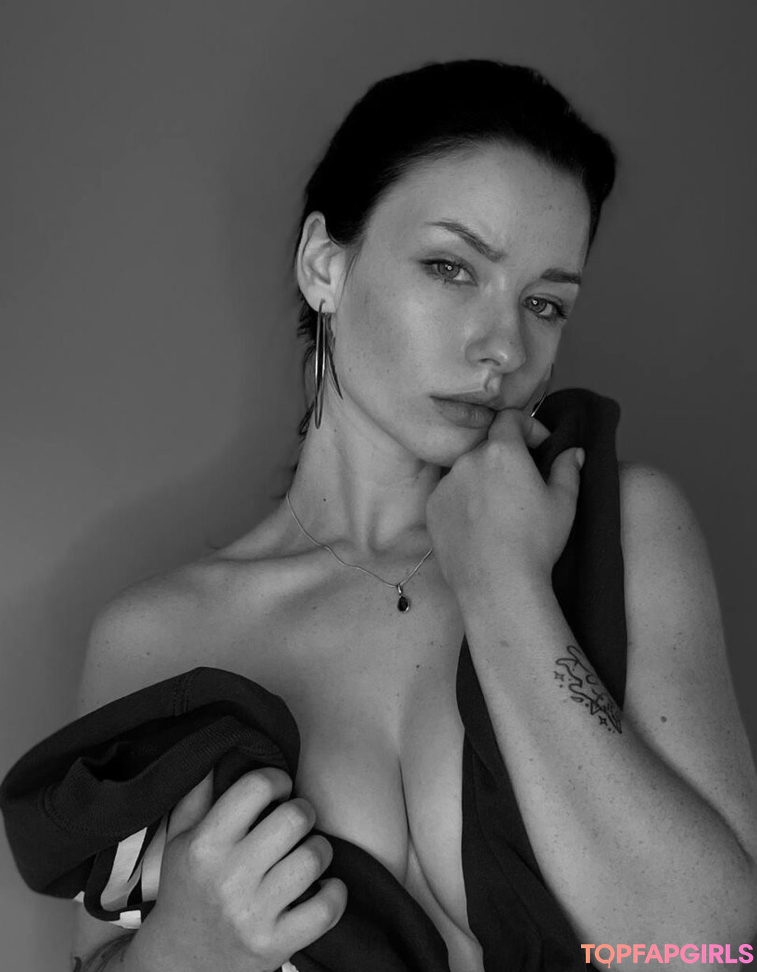 Photo nue de fuite OnlyFans de Innervus #1546