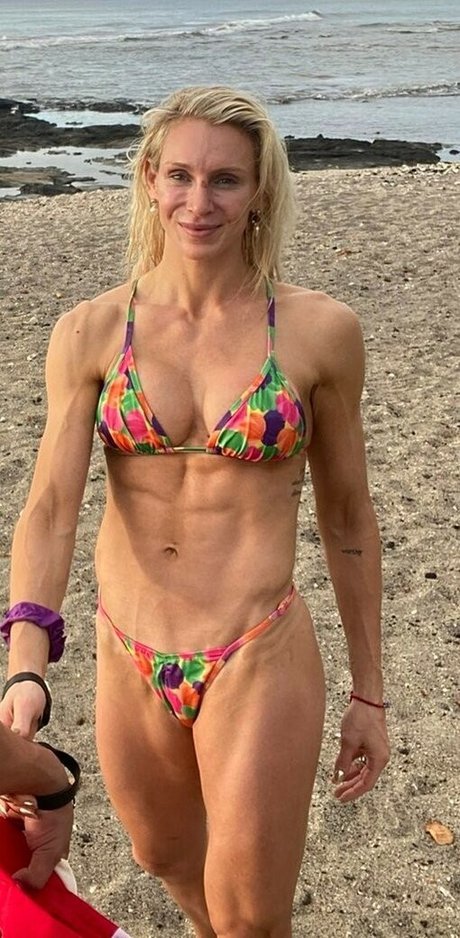 Photo nue de fuite OnlyFans de Charlotte Flair