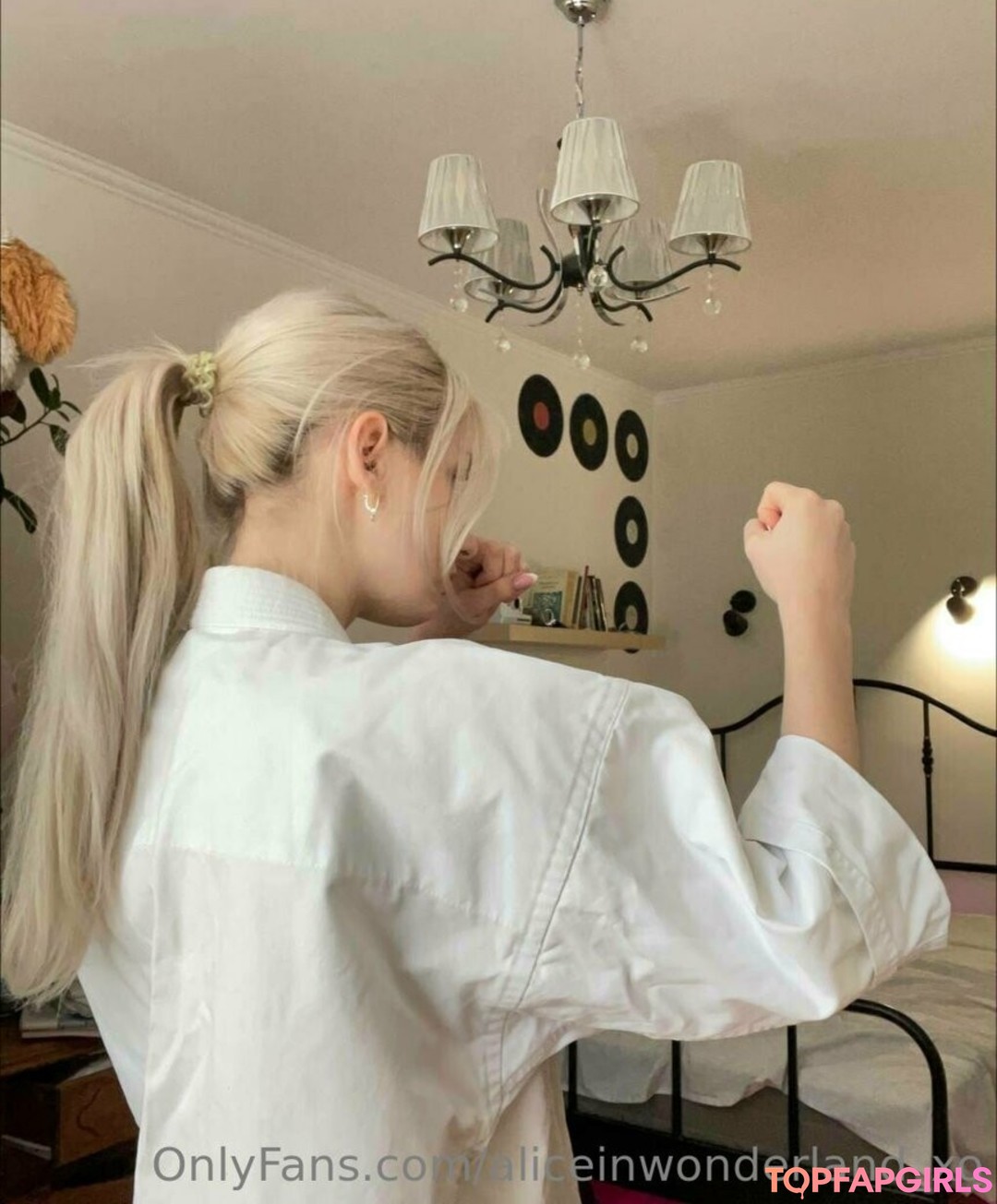 Photo nue de fuite OnlyFans de Aliceinwonderlandxo #100 Photo nue de fuite OnlyFans de Aliceinwonderlandxo #100