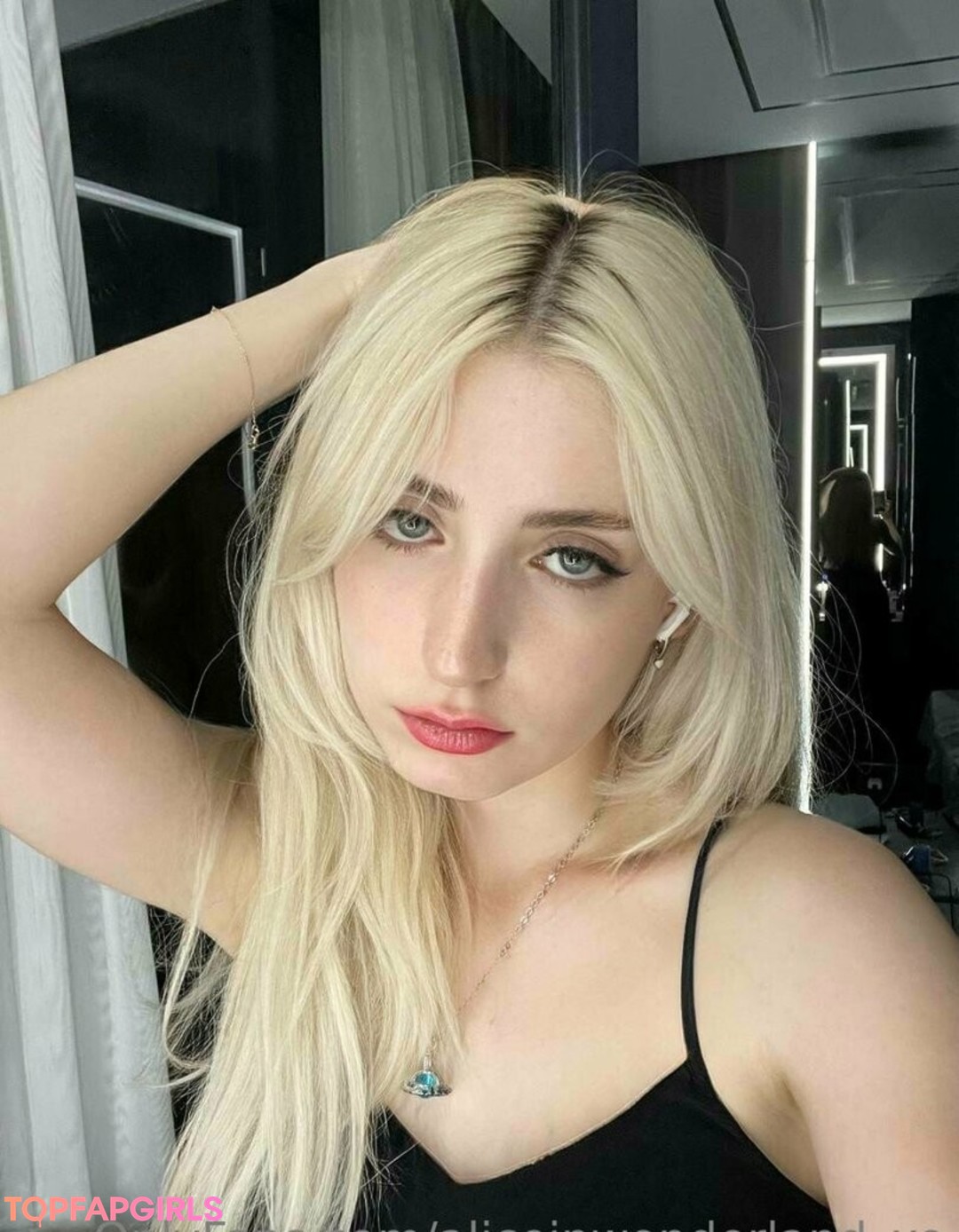 Photo nue de fuite OnlyFans de Aliceinwonderlandxo #125 Photo nue de fuite OnlyFans de Aliceinwonderlandxo #125