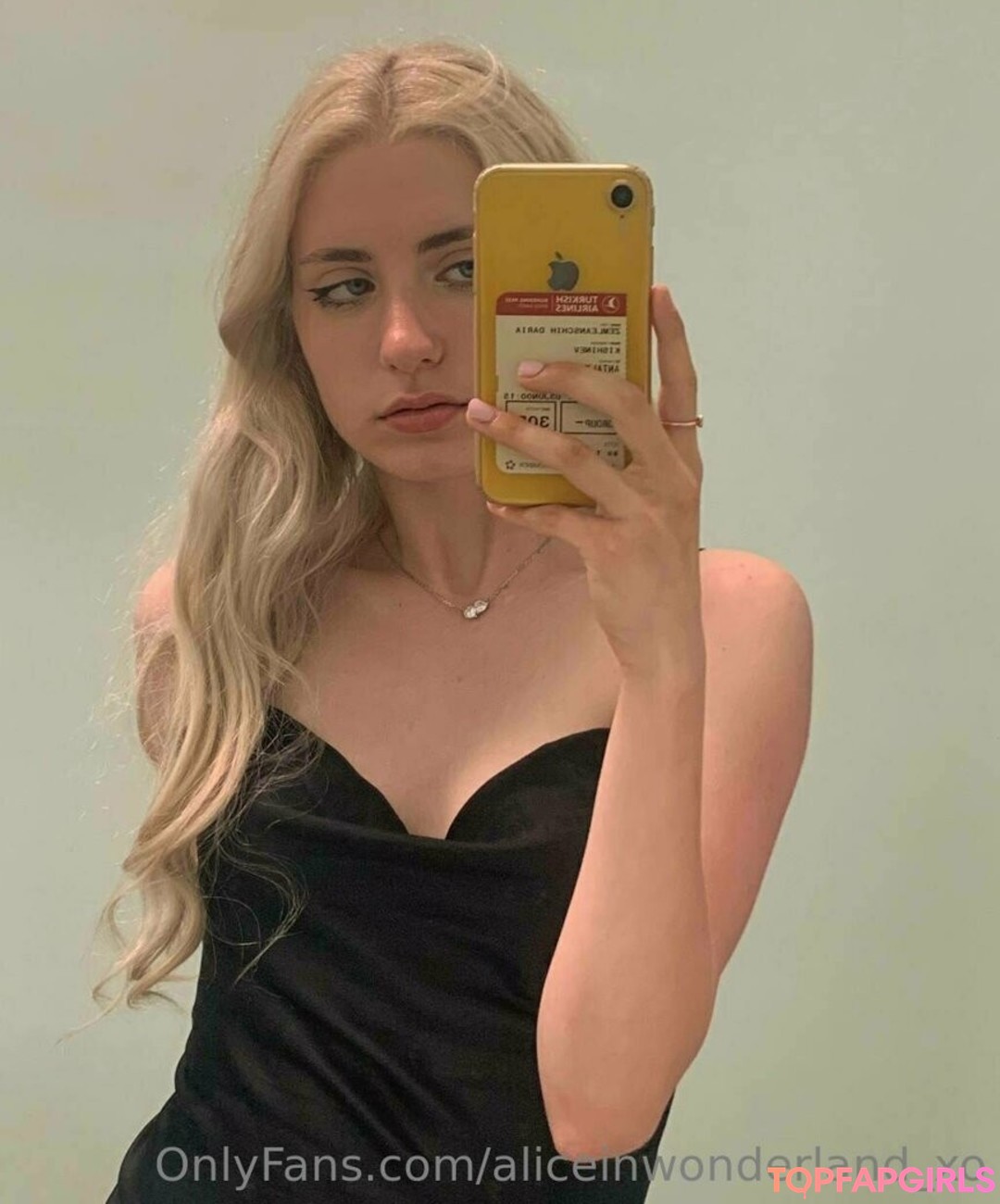 Photo nue de fuite OnlyFans de Aliceinwonderlandxo #45 Photo nue de fuite OnlyFans de Aliceinwonderlandxo #45