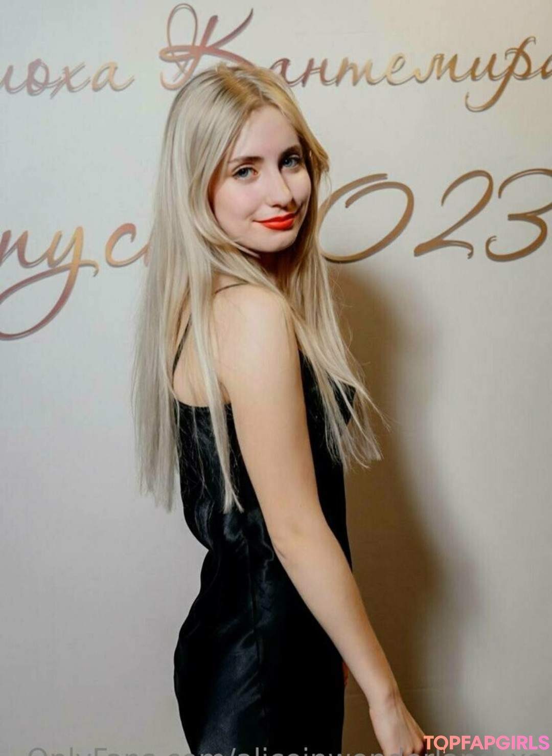 Photo nue de fuite OnlyFans de Aliceinwonderlandxo #97 Photo nue de fuite OnlyFans de Aliceinwonderlandxo #97