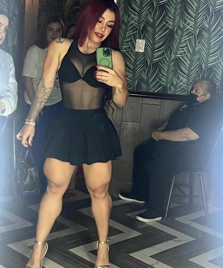 Photo nue de fuite OnlyFans de Evelyn Salomon
