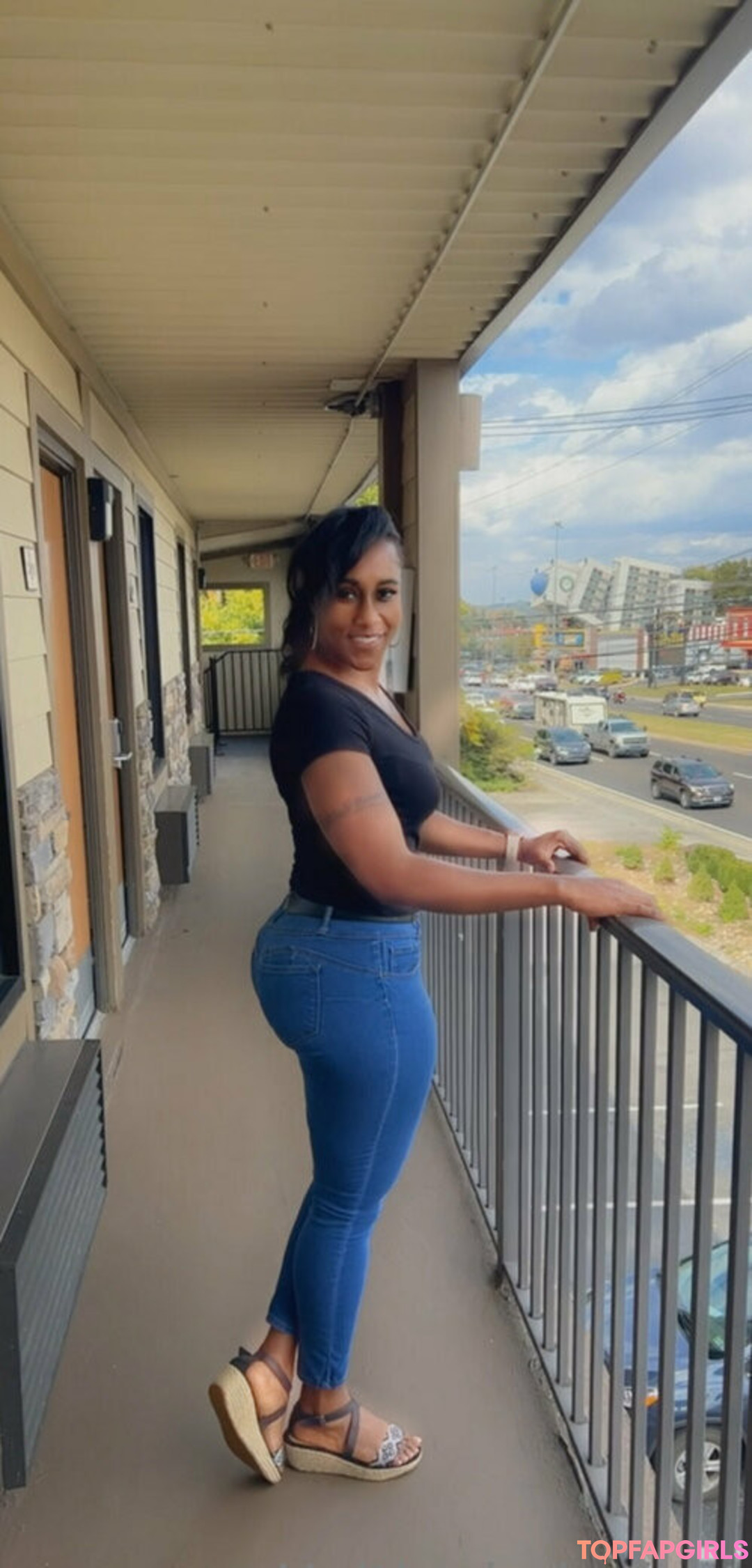 Photo nue de fuite OnlyFans de Haitianbabefeet #83 Photo nue de fuite OnlyFans de Haitianbabefeet #83