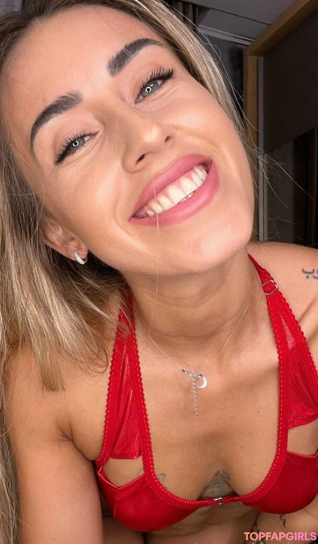 Photo nue de fuite OnlyFans de Laurakozlovvfree #30 Photo nue de fuite OnlyFans de Laurakozlovvfree #30