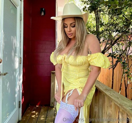 Nikkistonefree