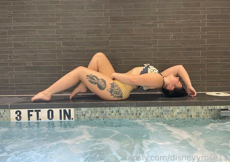 Photo nue de fuite OnlyFans de Disneyyrose13
