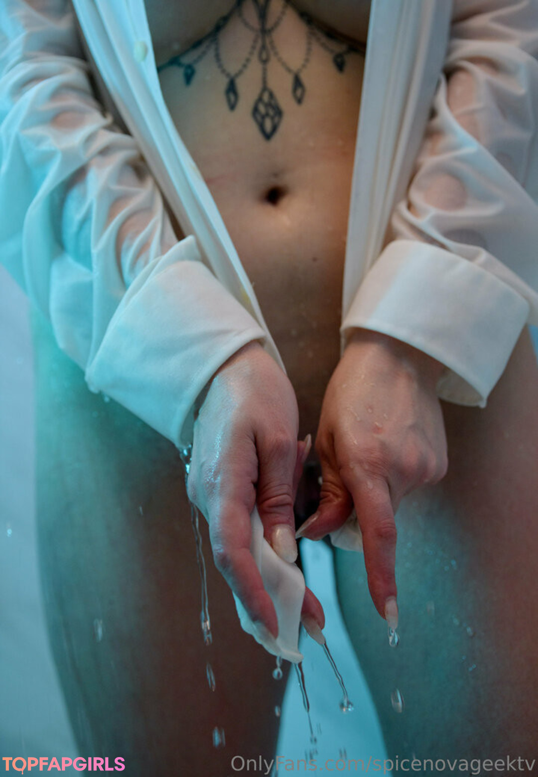 Photo nue de fuite OnlyFans de Spicenovageektv #340 Photo nue de fuite OnlyFans de Spicenovageektv #340