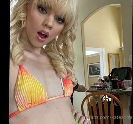 Photo nue de fuite OnlyFans de Katezoha
